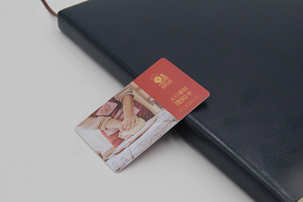 钥匙扣卡是否可以做成IC ID复合卡，，，，，可以的话有哪些样式？？？？？？