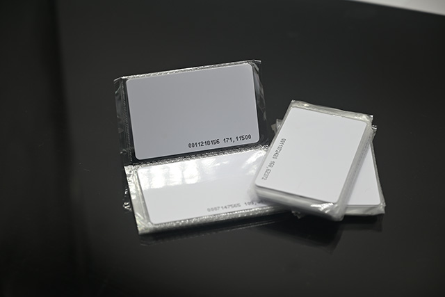 充电卡PVC质料压制要领以及特点-88858cc永利充电卡制作