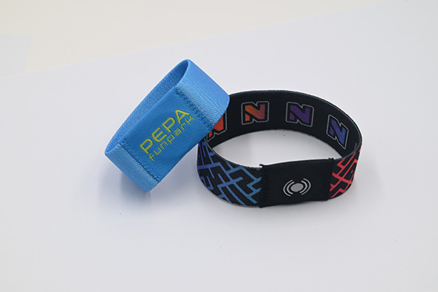 公交一卡通“卡”在哪儿？？？？？？？